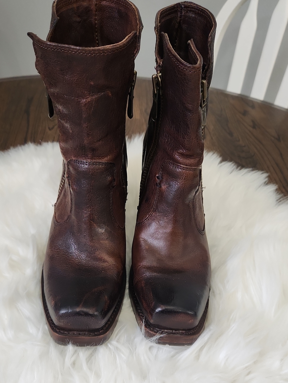 Frye Heath Heeled Outside Zip Bootie In Maple Sz.7.5 B Made In Mexico
